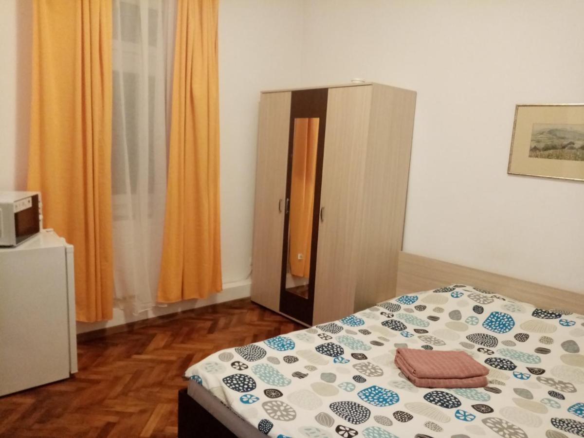Republicii Apartment Historic Center Brasov Luaran gambar